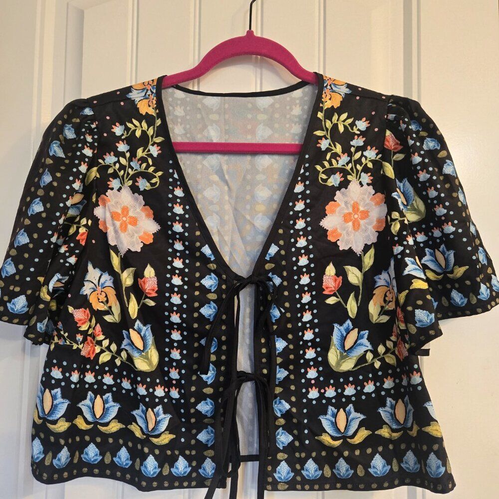 Floral tie front top by Shein size L petite, new and unused